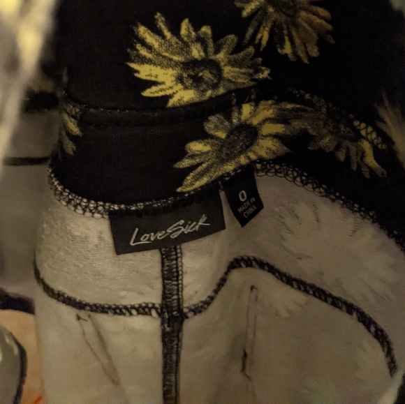 Torrid Lovesick French Terry Shortall - Picture 3 of 7